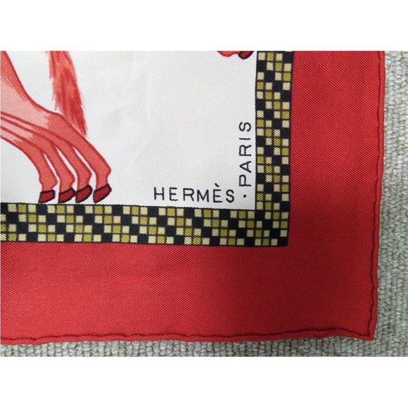 Hermes Harnais Français Silk Scarf in White and Gold - Picture 8 of 11